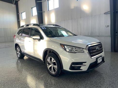 Used 2021 Subaru Ascent Premium w/ Convenience Package image 1