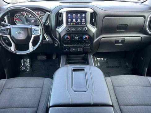 Used 2019 Chevrolet Silverado 1500 LT Trail Boss image 3