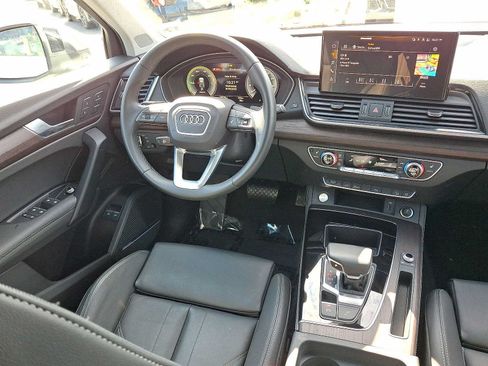 Used 2024 Audi Q5 e Premium Plus w/ Premium Plus Package AWD/4WD image 15
