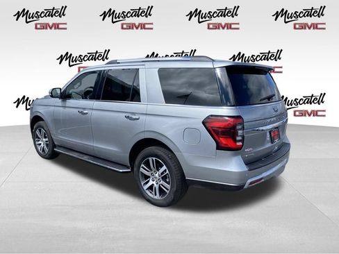 Used 2022 Ford Expedition Limited AWD/4WD image 5