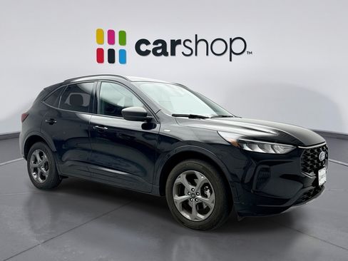 Used 2023 Ford Escape ST-Line w/ Tech Pack #1 AWD/4WD image 7
