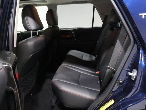 Used 2024 Toyota 4Runner TRD Off-Road Premium image 18