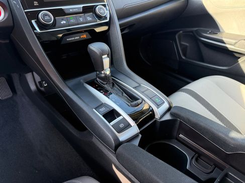 Used 2018 Honda Civic EX image 13