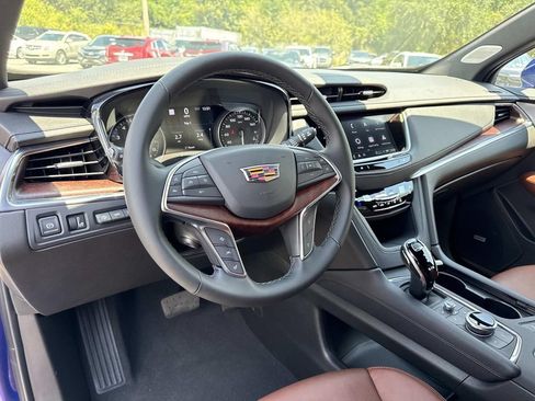 New 2026 Cadillac XT5 Premium Luxury w/ Driver Assist Package FWD image 32