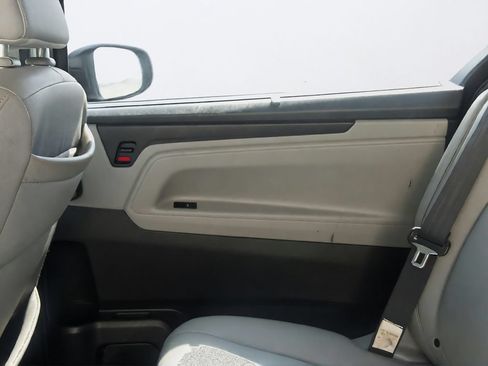 Used 2018 Honda Odyssey Elite image 31