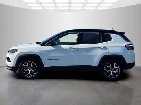Certified 2025 Jeep Compass Limited AWD/4WD image 4