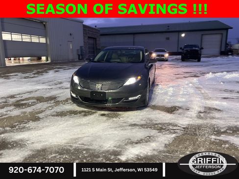 Used 2016 Lincoln MKZ AWD w/ Equipment Group 300A Reserve image 4