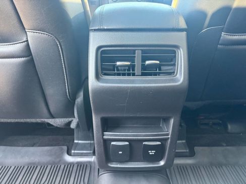 Used 2018 Ford Edge SEL w/ Equipment Group 201A image 21