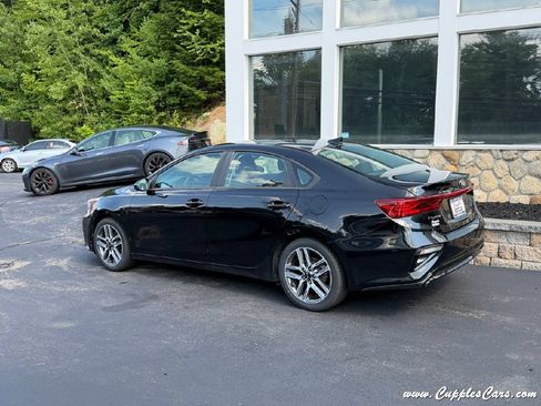 Used 2019 Kia Forte S w/ S Premium Package FWD image 2