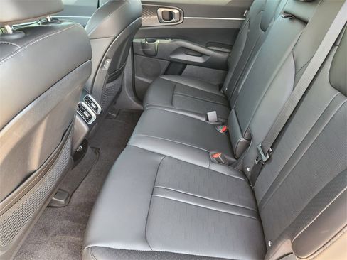 New 2026 Kia Sorento S image 19