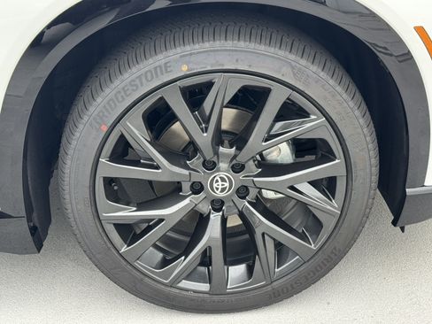 New 2026 Toyota Crown Signia AWD/4WD image 15