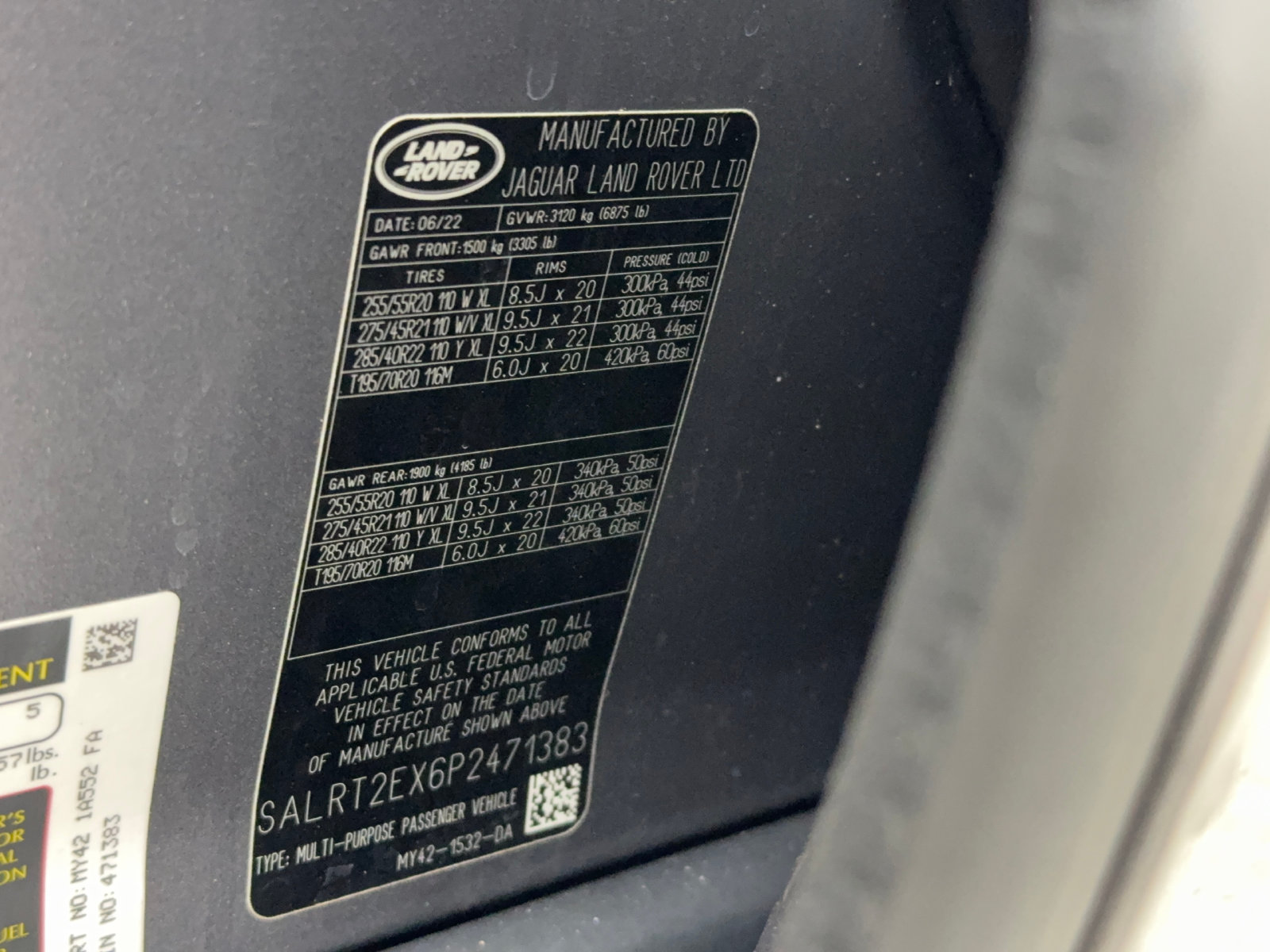 Used 2023 Land Rover Discovery S R-Dynamic AWD/4WD image 57
