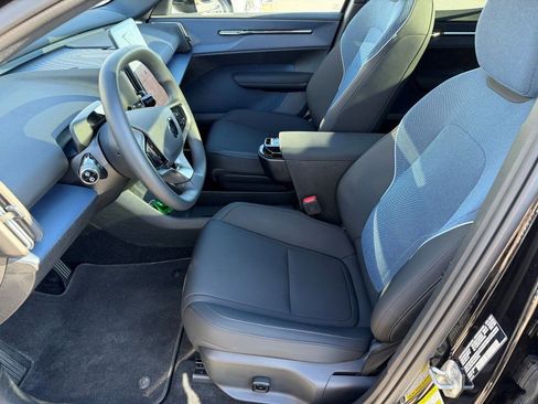 Certified 2025 Volvo EX30 Ultra image 3