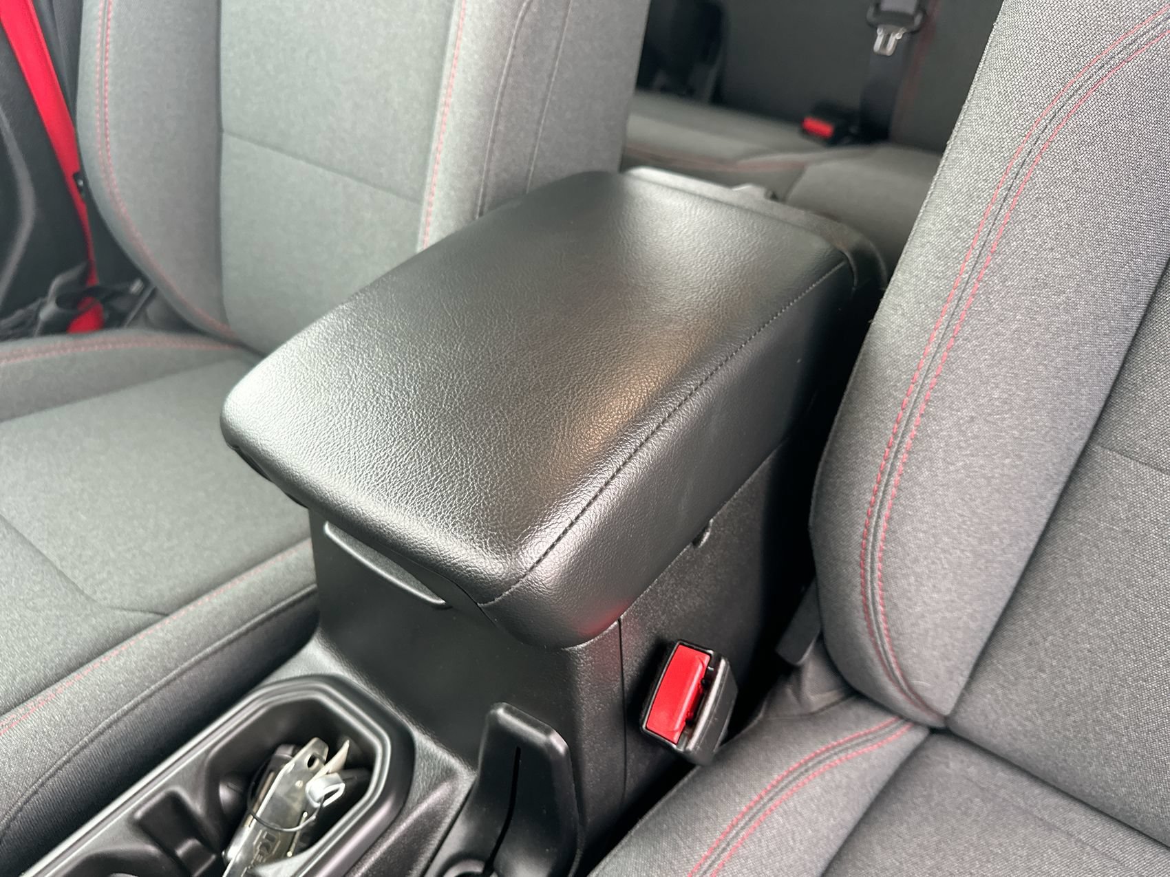 Used 2025 Jeep Wrangler Unlimited Rubicon AWD/4WD image 21