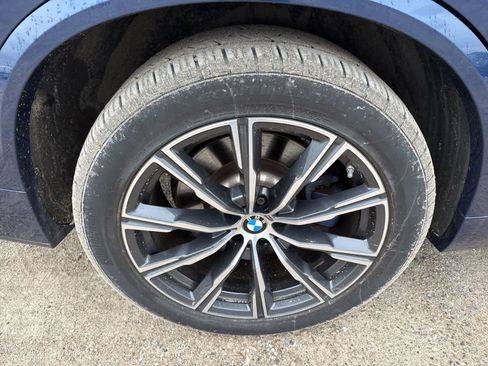 Used 2021 BMW X5 xDrive45e w/ M Sport Package AWD/4WD image 8