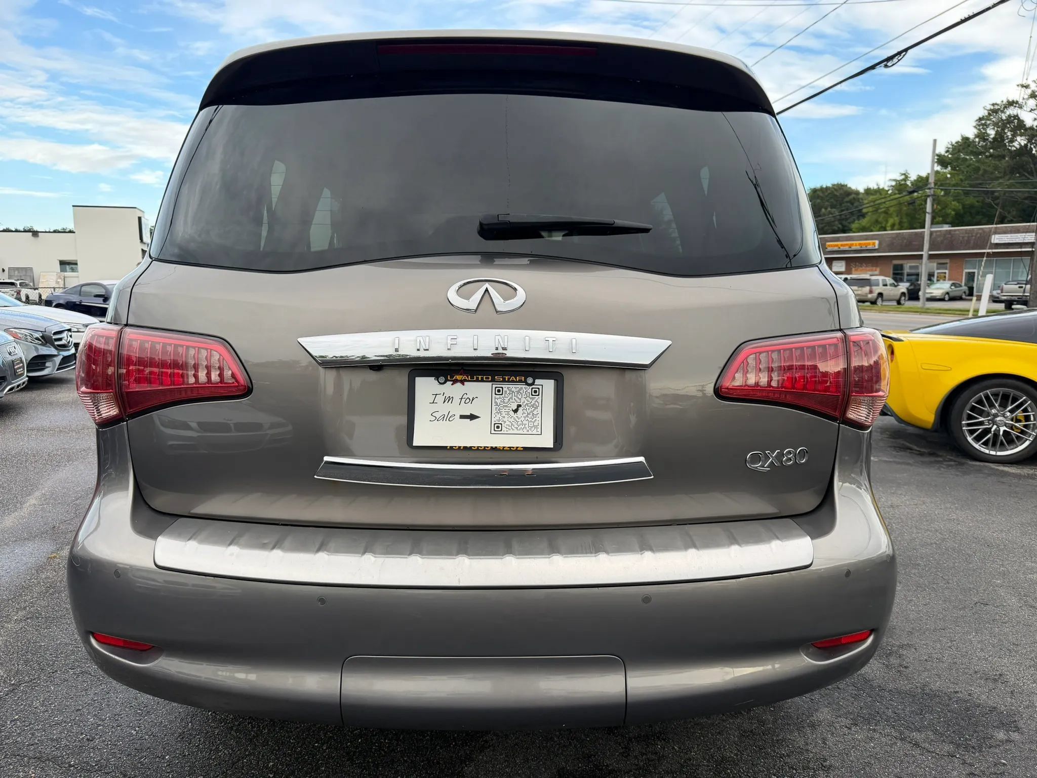 Used 2015 INFINITI QX80 4WD w/ Theater Package image 4