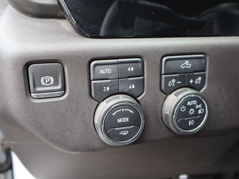 Used 2024 Chevrolet Silverado 1500 LT Trail Boss w/ Protection Package AWD/4WD image 21