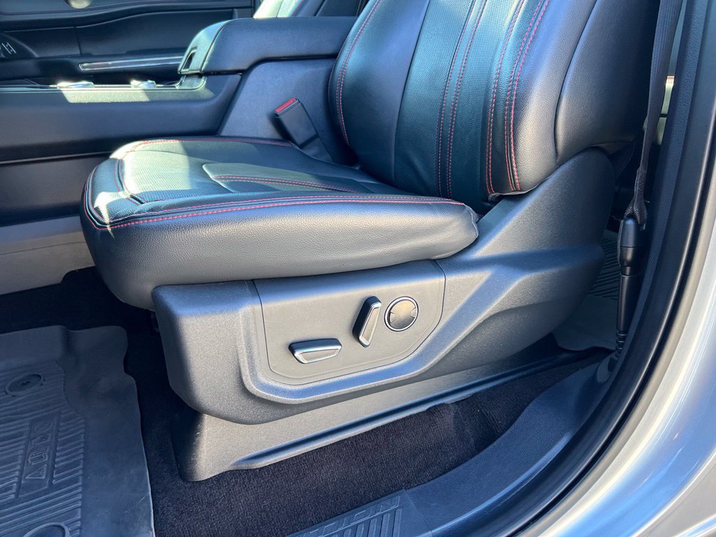 Used 2022 Ford Expedition Limited AWD/4WD image 15
