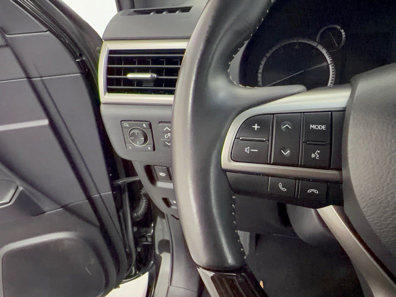 Certified 2023 Lexus GX 460 Premium AWD/4WD image 19