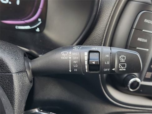 Used 2023 Kia Soul LX image 22