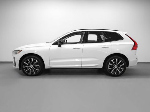 Used 2025 Volvo XC60 B5 Plus w/ Protection Package Premier image 2