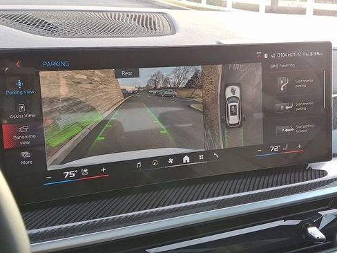 New 2026 BMW X5 M60i image 16