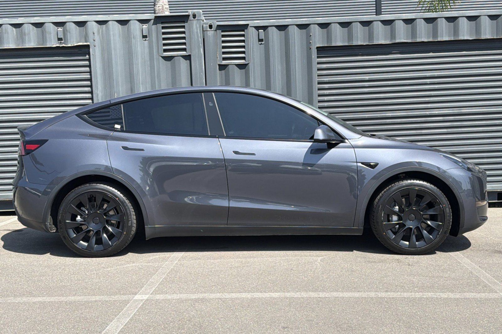 Used 2023 Tesla Model Y Long Range AWD/4WD image 9
