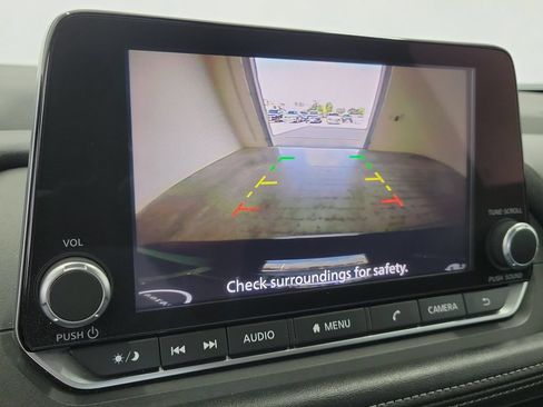 Used 2024 Nissan Rogue SV FWD image 28