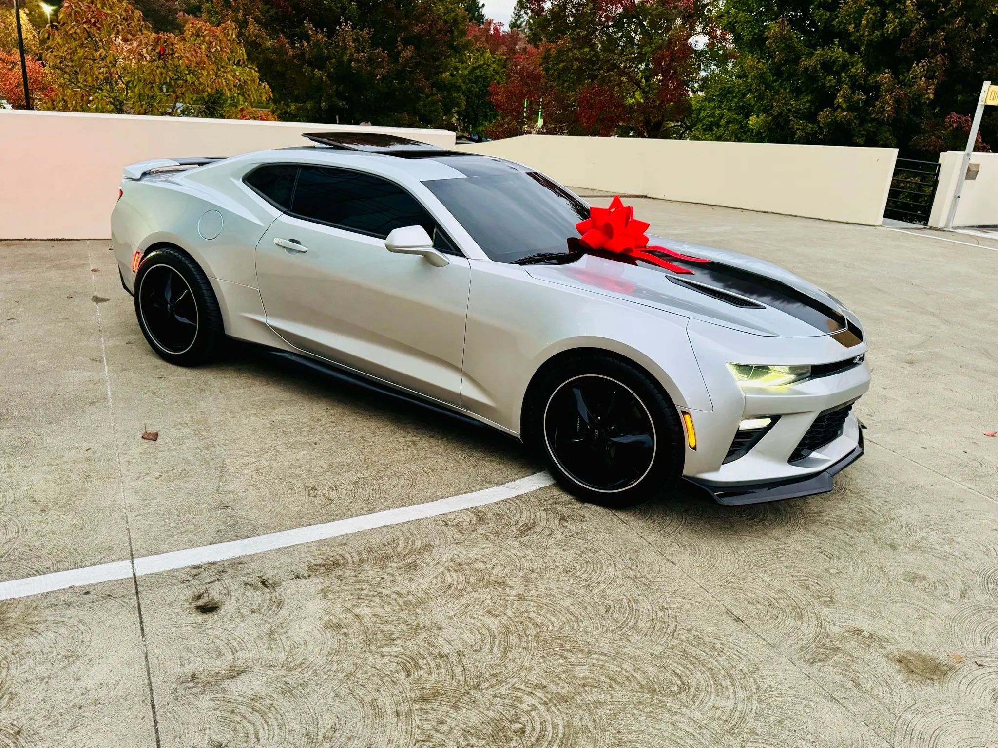 Used 2016 Chevrolet Camaro SS RWD image 14