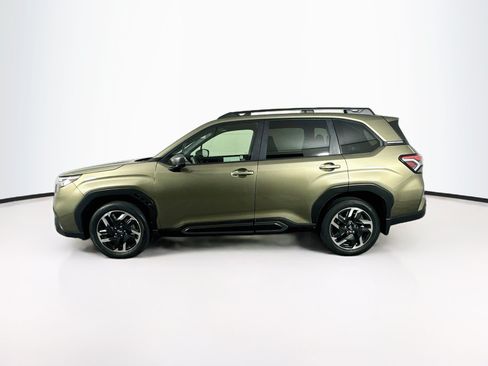 Used 2025 Subaru Forester Limited AWD/4WD image 4