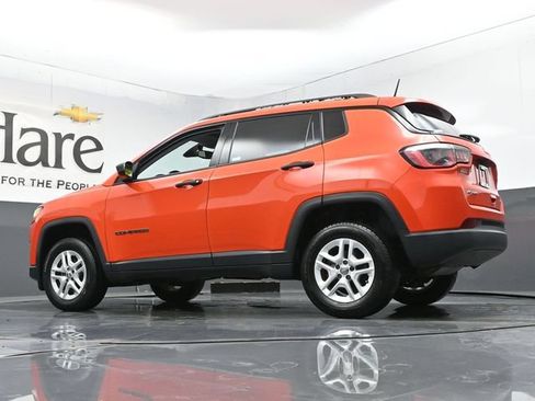 Used 2018 Jeep Compass Sport w/ Cold Weather Group AWD/4WD image 55