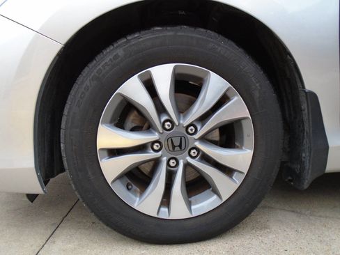 Used 2014 Honda Accord LX image 27