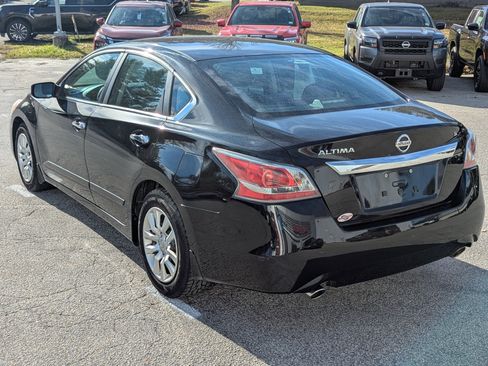Used 2015 Nissan Altima 2.5 S w/ Power Driver Seat Package image 5
