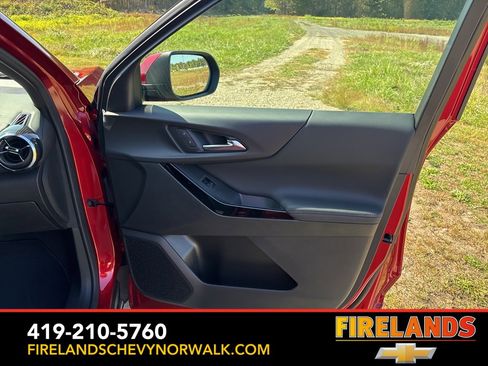 New 2026 Chevrolet Equinox LT w/ LPO, Floor Liner Package image 26