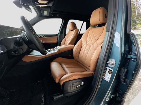 Certified 2024 BMW X5 sDrive40i w/ Premium Package image 22