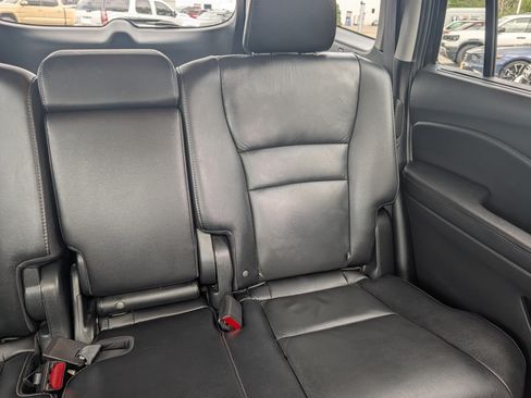 Used 2020 Honda Pilot Touring image 14