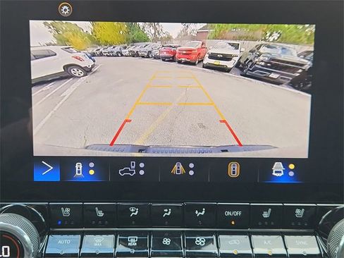 Used 2024 Chevrolet Colorado Z71 w/ Z71 Convenience Package 2 image 14