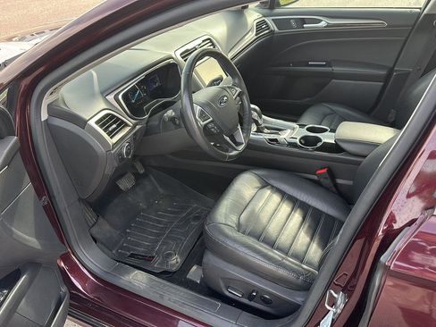 Used 2013 Ford Fusion SE FWD image 8