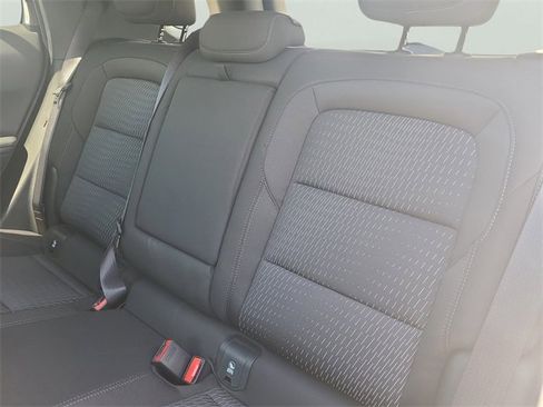 New 2026 Chevrolet Equinox LT image 9