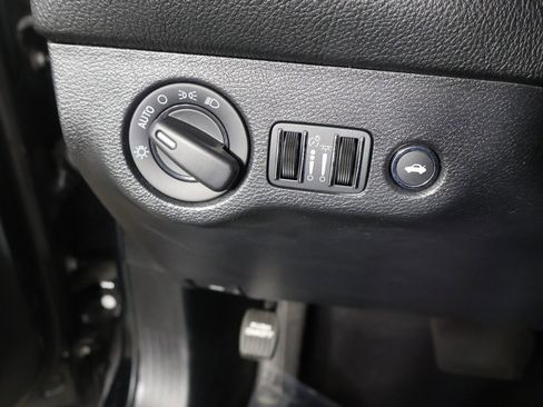 Used 2023 Dodge Challenger R/T image 29