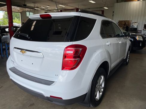 Used 2017 Chevrolet Equinox LT w/ Convenience Package FWD image 6