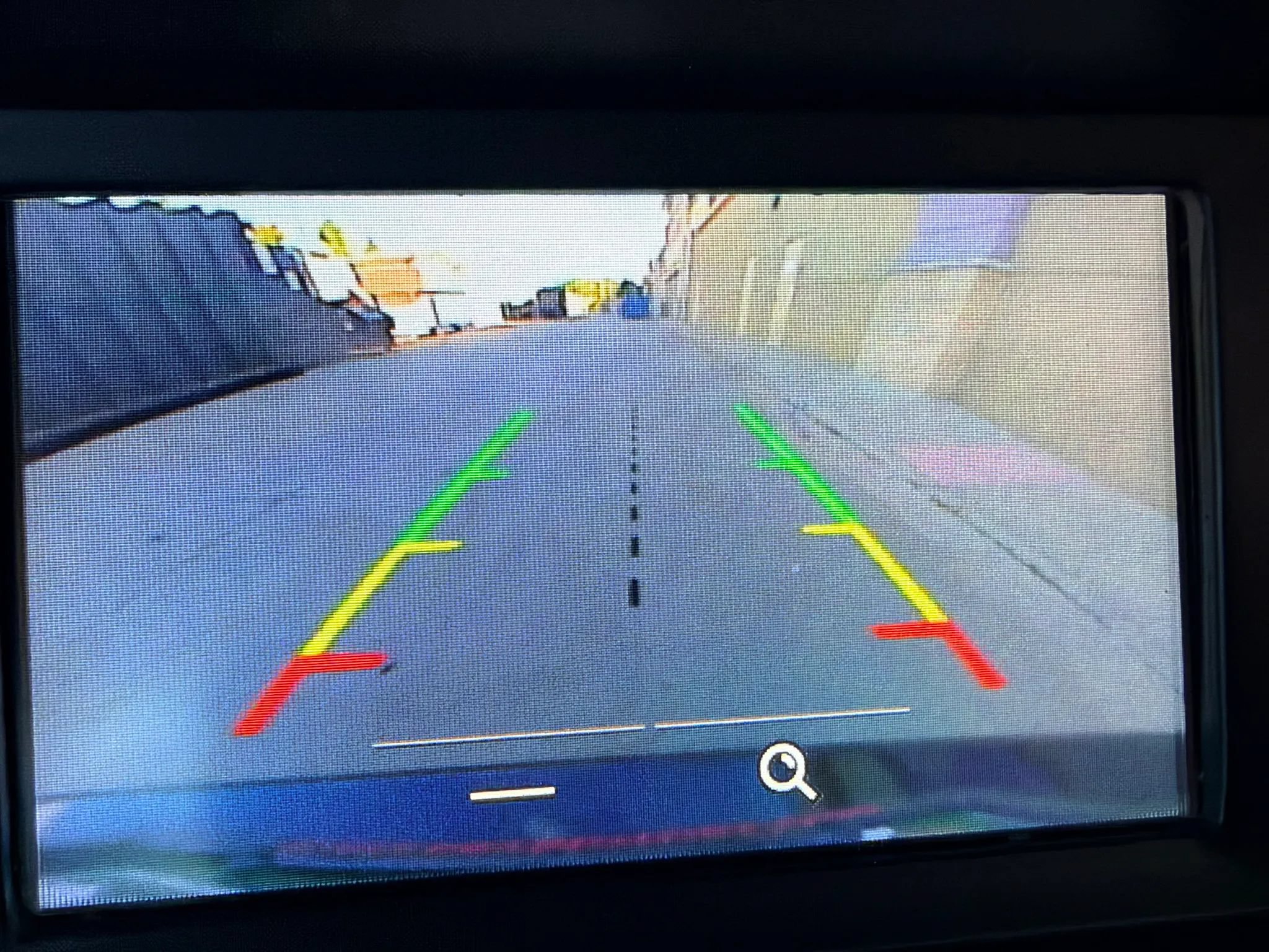 Used 2018 Ford Focus SE FWD image 3