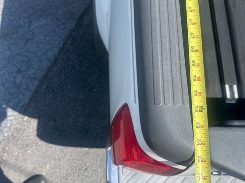 Used 2014 Nissan Frontier SV w/ SV Value Truck Package image 11