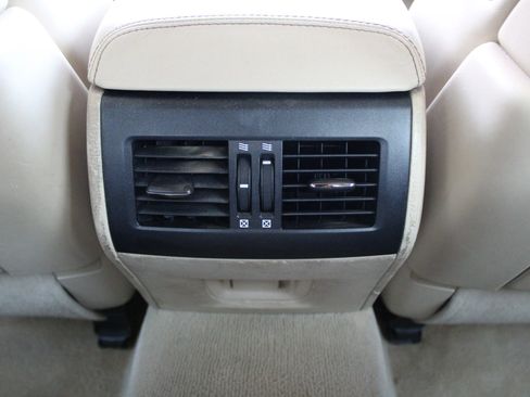 Used 2013 Lexus LS 460 w/ Comfort Pkg RWD image 24