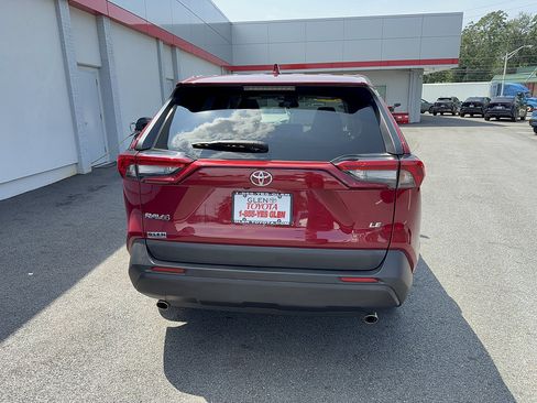 Certified 2023 Toyota RAV4 LE FWD image 5
