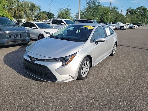 Certified 2024 Toyota Corolla LE image 1