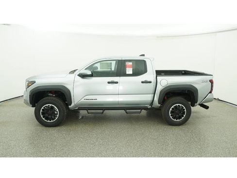 New 2026 Toyota Tacoma TRD Off-Road image 3