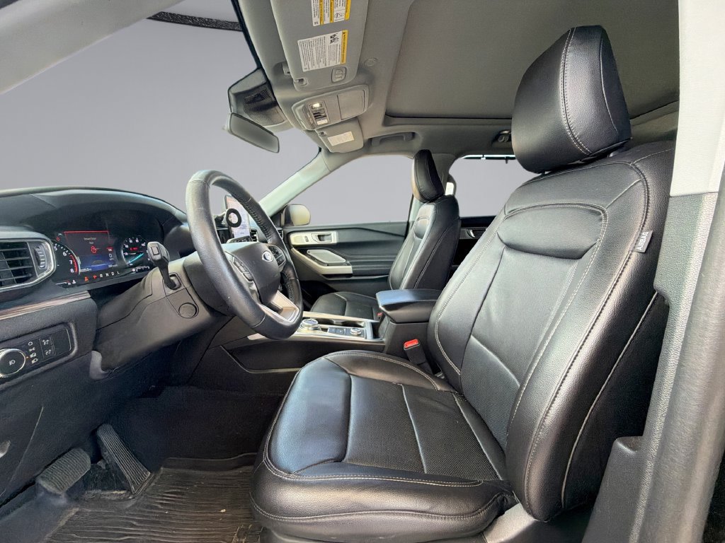Used 2022 Ford Explorer Limited w/ Limited Technology Package AWD/4WD image 30