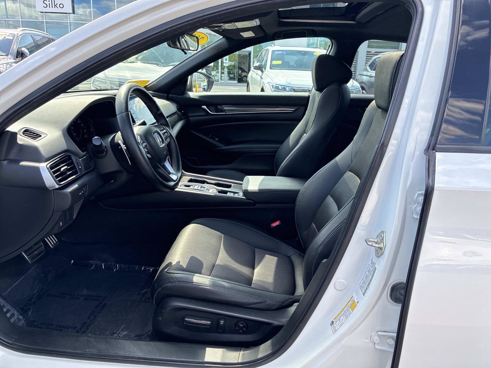 Used 2020 Honda Accord Sport image 18