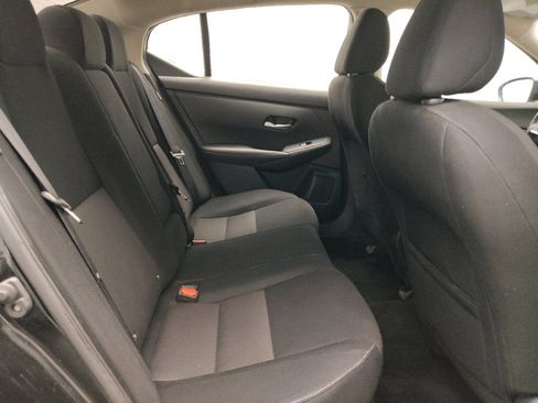 Used 2022 Nissan Sentra SV image 19